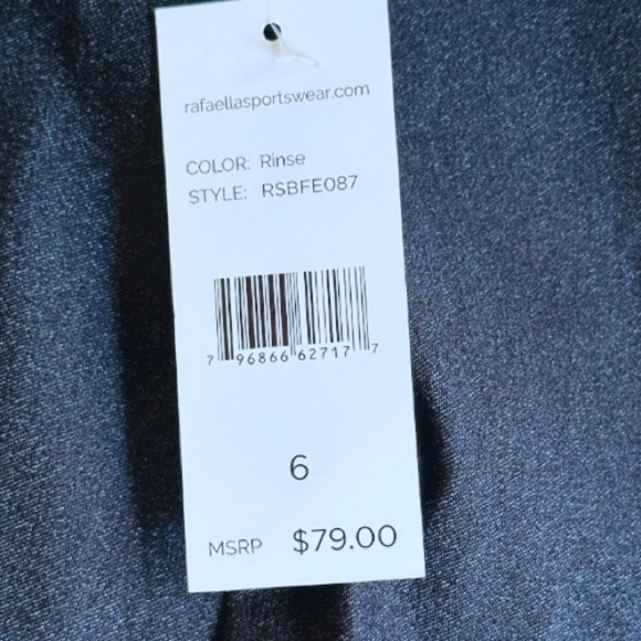 New Rafaella Navy Button-Accent Pencil Skirt MSRP $79.00 Sz 4, 6. - Picture 4 of 4